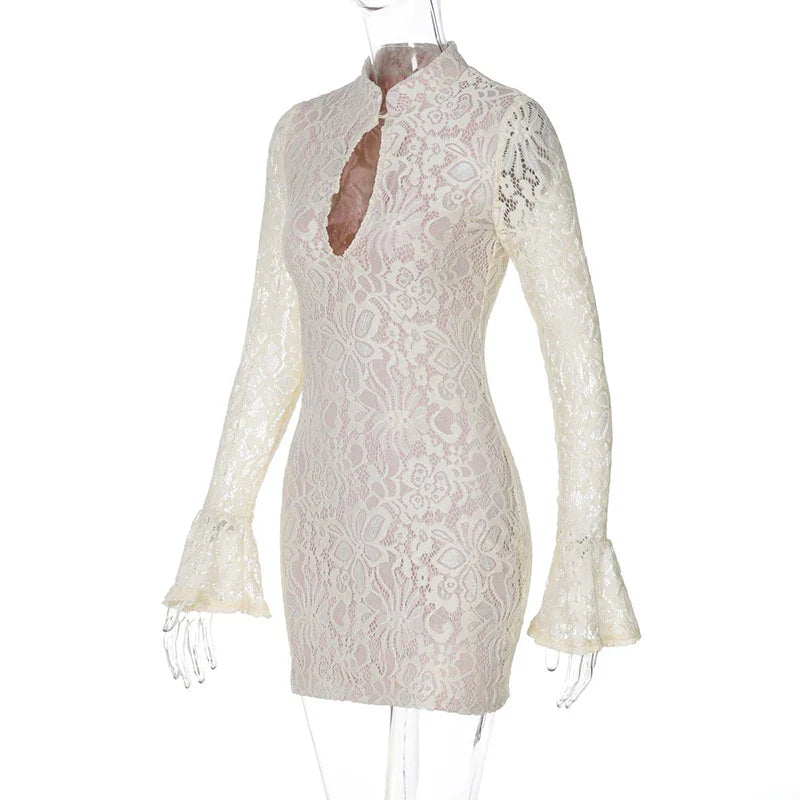 Pamela שמלת מיני תחרה עם שרוולים ארוכים