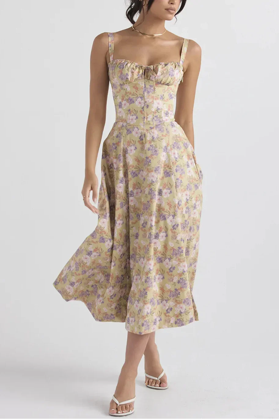 Colon שמלת קיץ פרחונית אלגנטית