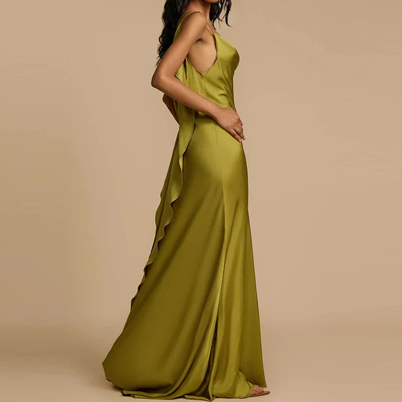 Shelton שמלת סאטן קמיסול