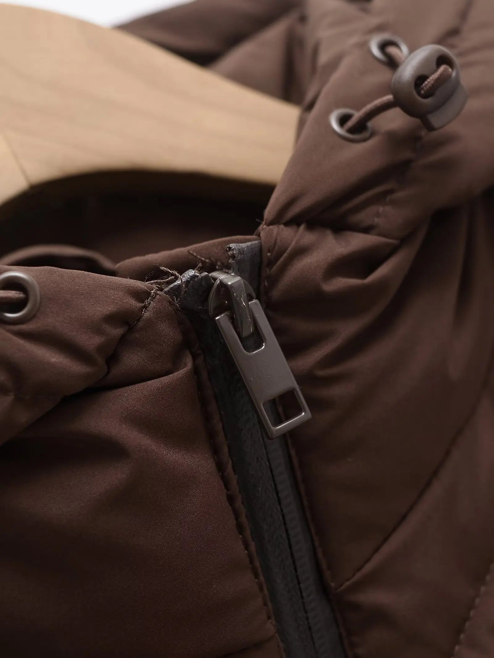 קפוצ'ון ספורטיבי אלגנטי - גרייס