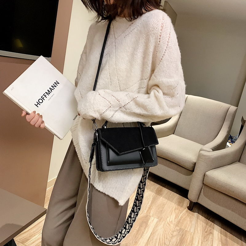 Betty תיק צד עם שתי רצועות