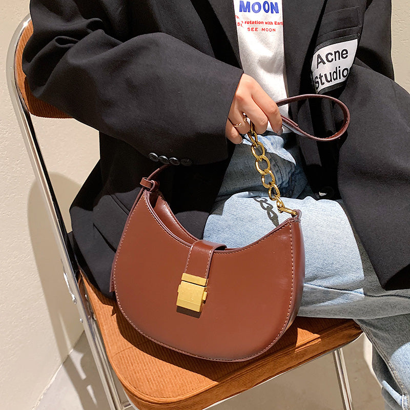 Oren תיק שולדר בשילוב אבזם